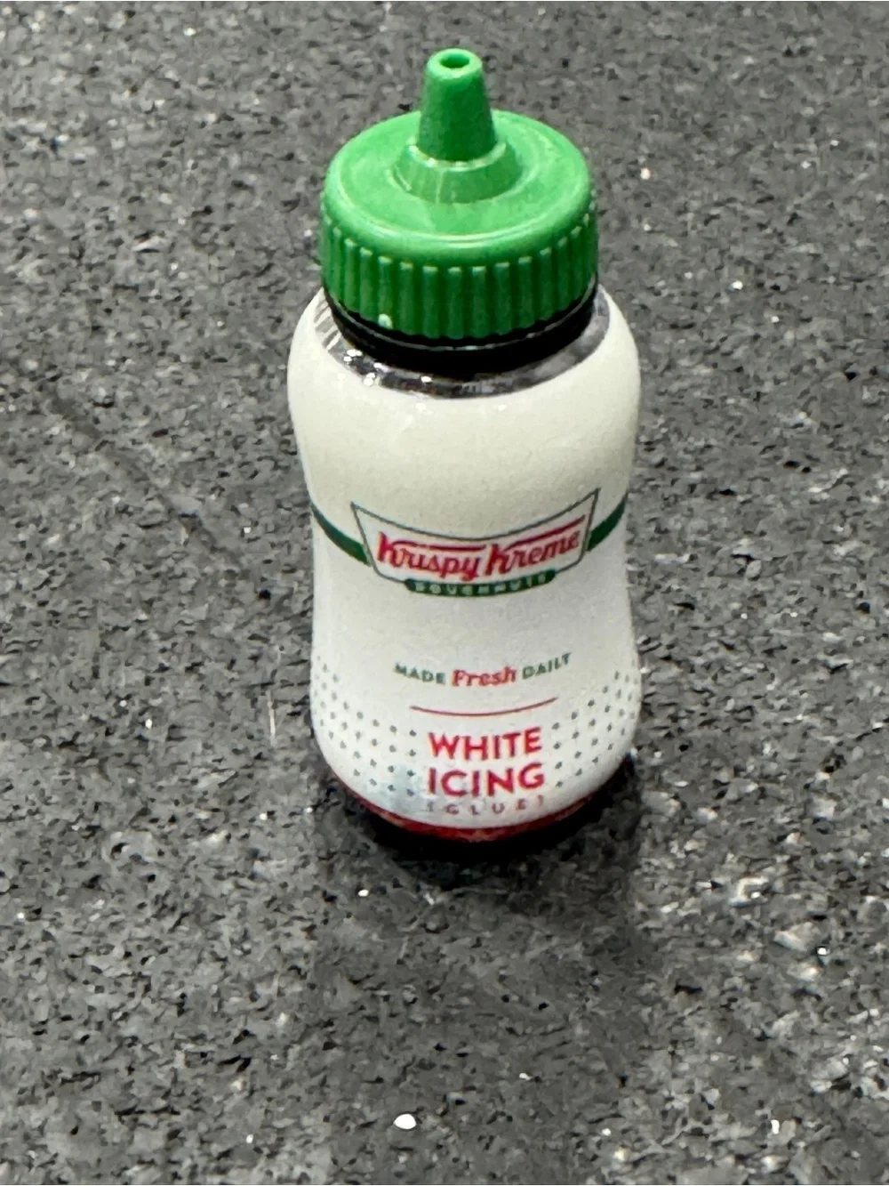 ZURU Mini Brands Create Krispy Kreme Icing Decorating Set White Chocolate